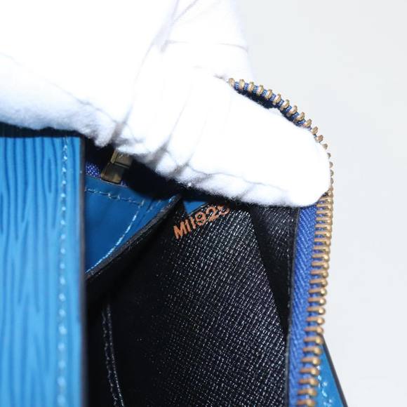 LOUIS VUITTON Epi Sac Triangle Hand Bag Blue M52095 LV Auth 96139 - Picture 12 of 16